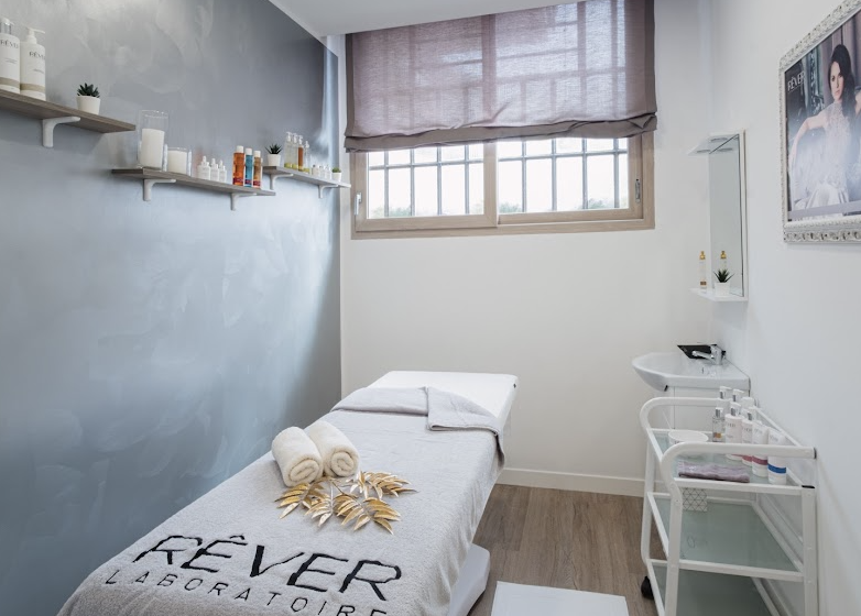 Sala trattamenti The Gold Fingers Revolution